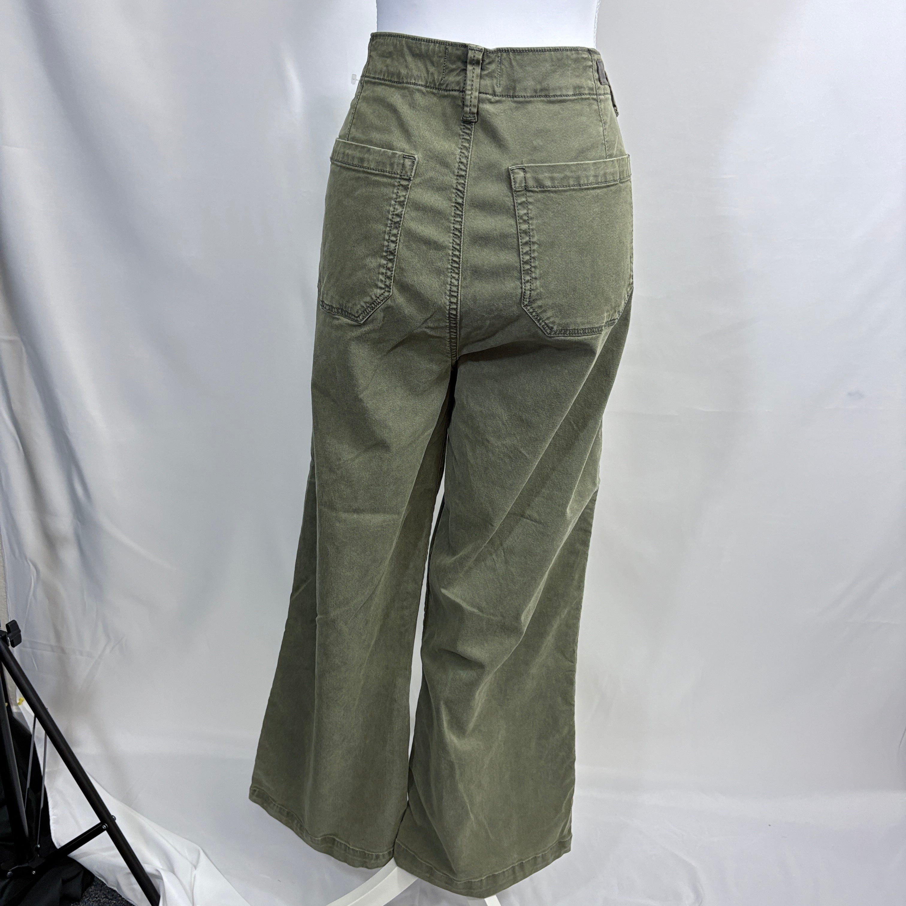 Paige Wide leg Denim Jeans, size medium, waist 31"