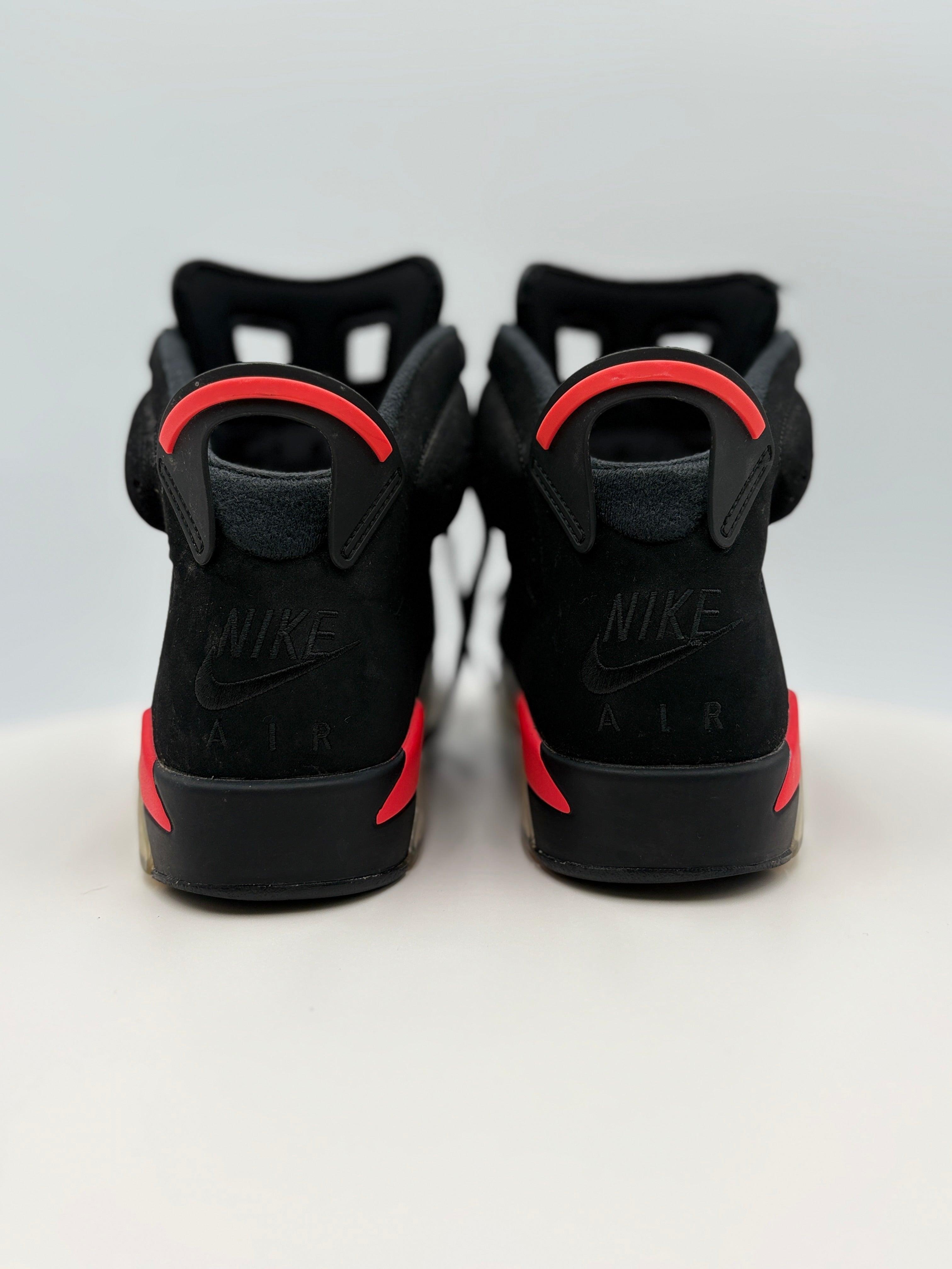 Nike Air Jordan #6 Retro Black Infrared (38466-060) Authenticated