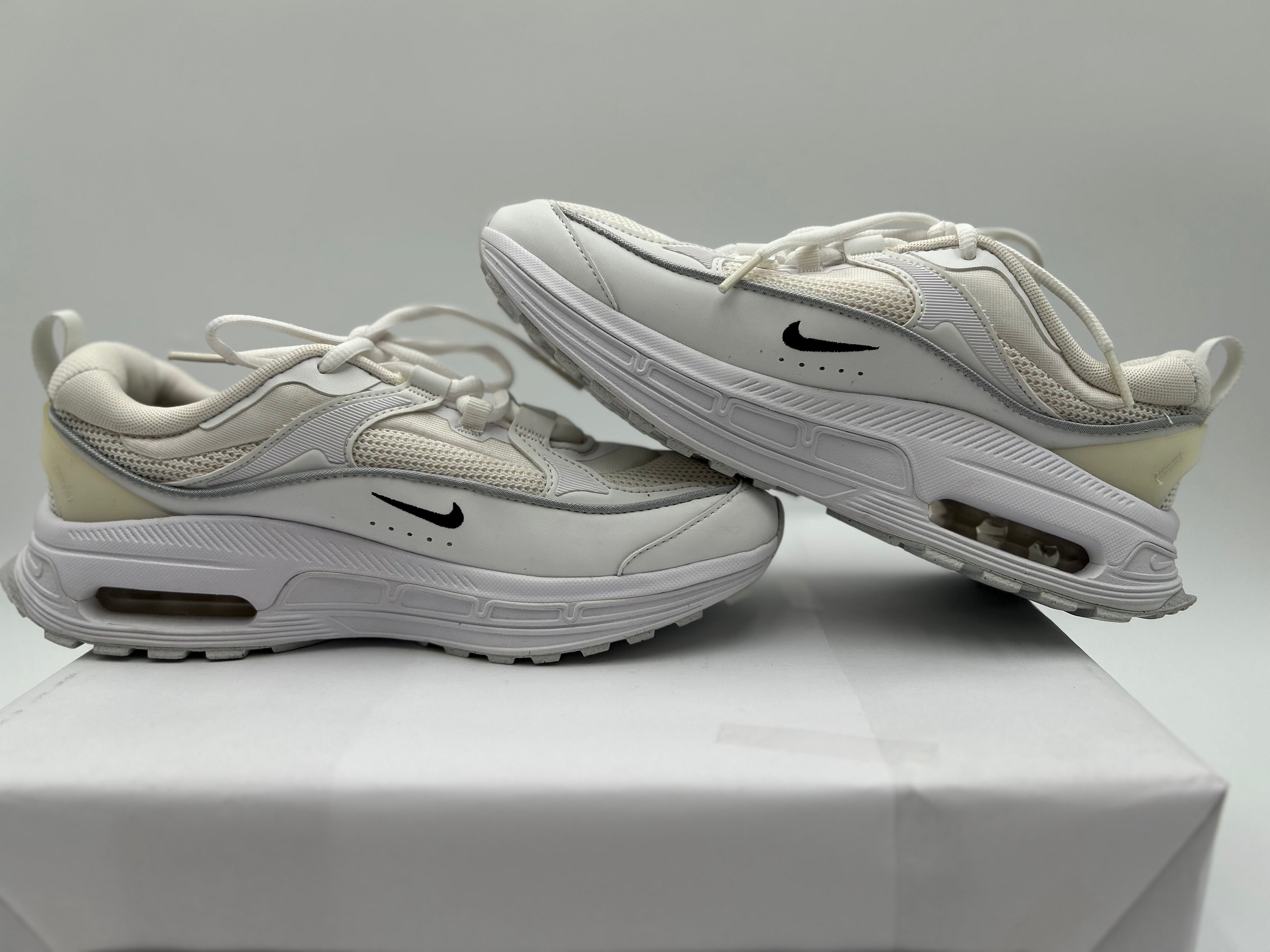 Nike Air Max Blis Summit White